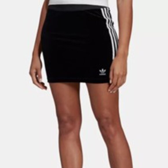 Adidas Black Adicolor Velour Skirt size large - Picture 5 of 13